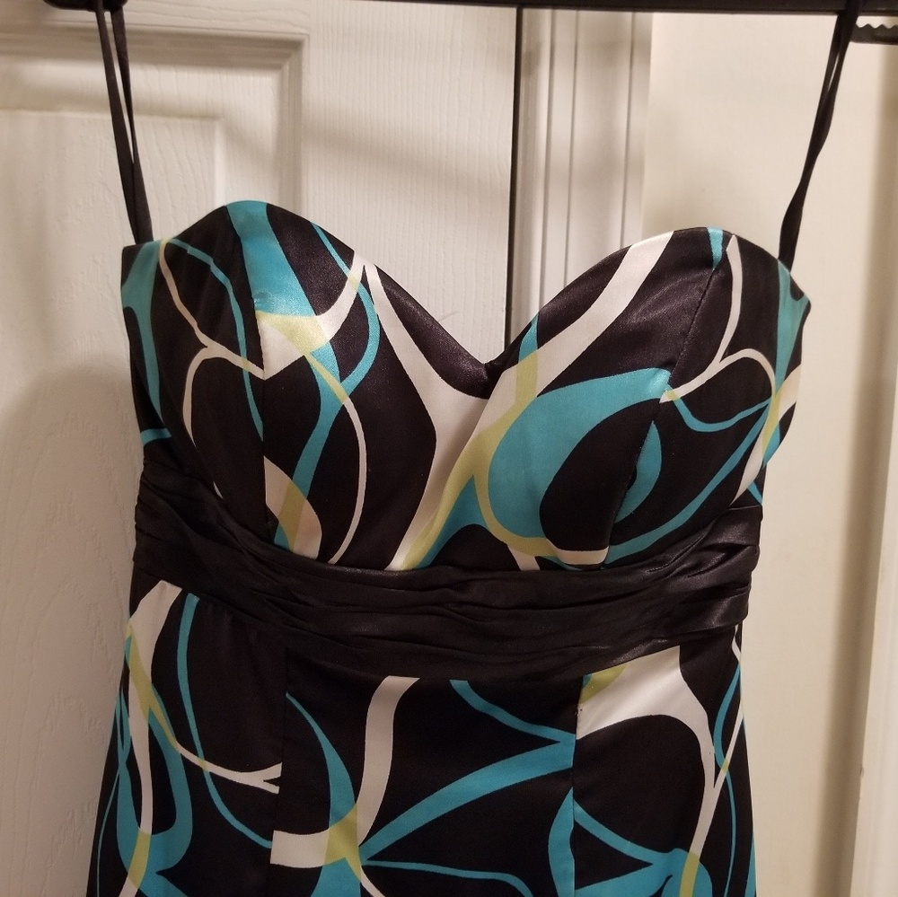 Prom dress - Picture 4 of 8